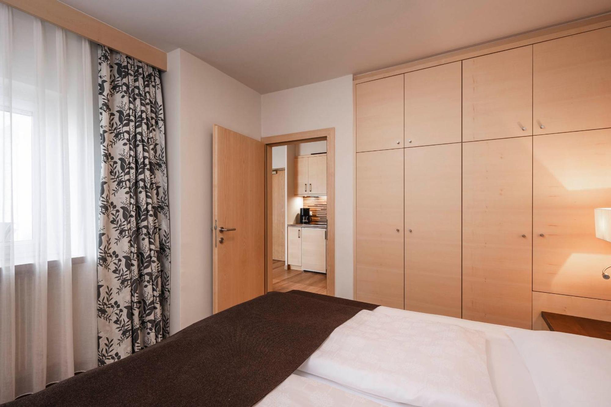Appartementhaus Residence Hirzer Tirolo Szoba fotó
